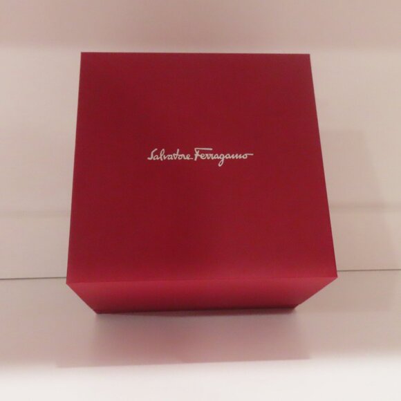 Women's Ferragamo Minuetto Bracelet Watch - Picture 6 of 7